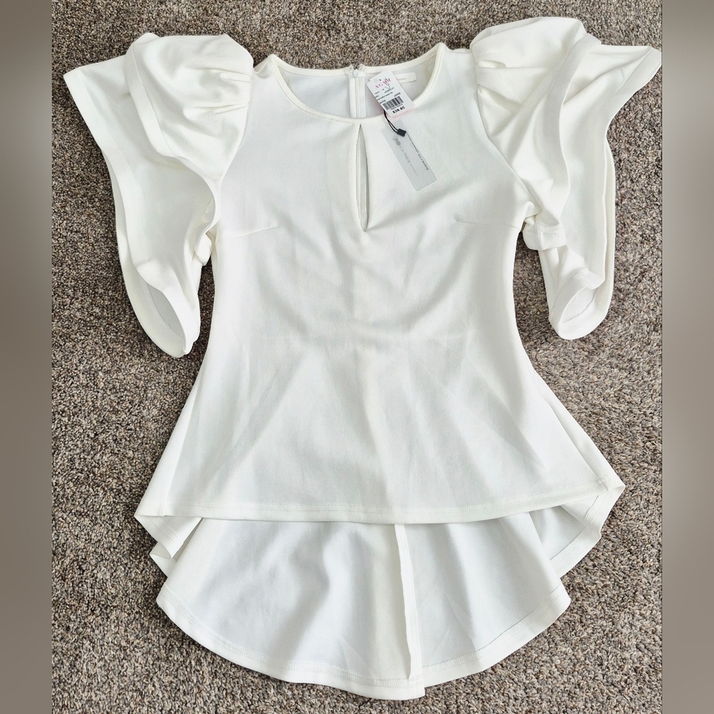 a'gaci White Ruffled Sleeve Blouse